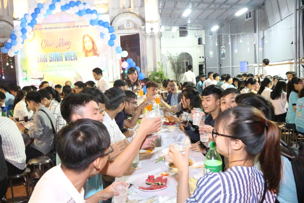 THÁNH LỄ CHÀO ĐÓN T N SINH VIÊN NHÓM SVCG HẠT LẠC ĐẠO – LIỄU ĐỀ - QUỸ NHẤT 2018 THÁNH LỄ CHÀO ĐÓN T N SINH VIÊN NHÓM SVCG HẠT LẠC ĐẠO – LIỄU ĐỀ - QUỸ NHẤT 2018