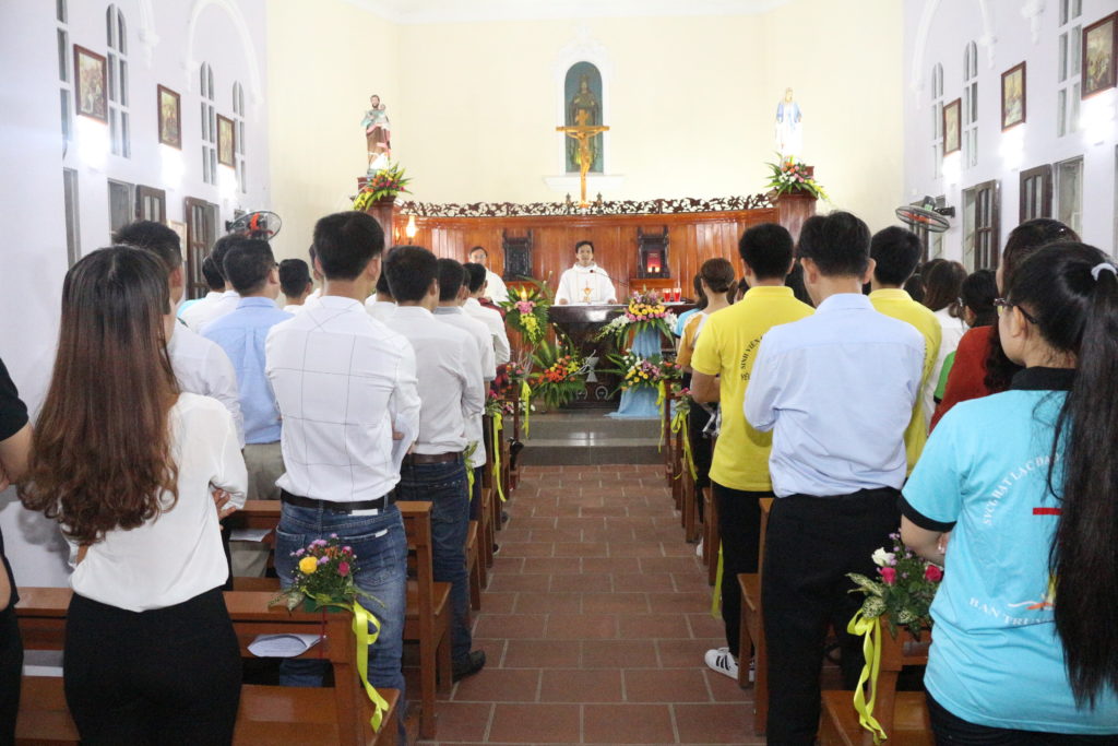 THÁNH LỄ CHÀO ĐÓN T N SINH VIÊN NHÓM SVCG HẠT LẠC ĐẠO – LIỄU ĐỀ - QUỸ NHẤT 2018 THÁNH LỄ CHÀO ĐÓN T N SINH VIÊN NHÓM SVCG HẠT LẠC ĐẠO – LIỄU ĐỀ - QUỸ NHẤT 2018