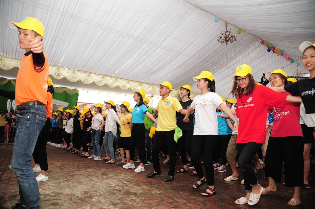 RỘN RÀNG KHAI MẠC - DIỄU HÀNH - THƯỢNG CỜ - LỄ TRUYỀN THỐNG SVCG BÙI CHU LẦN THỨ XII RỘN RÀNG KHAI MẠC - DIỄU HÀNH - THƯỢNG CỜ - LỄ TRUYỀN THỐNG SVCG BÙI CHU LẦN THỨ XII