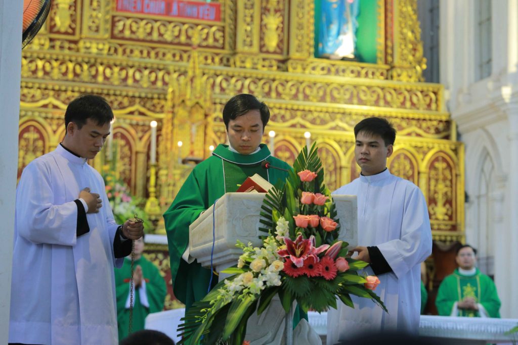 THÁNH LỄ KHAI MẠC - LỄ TRUYỀN THÔNG SVCG BÙI CHU LẦN THỨ XII